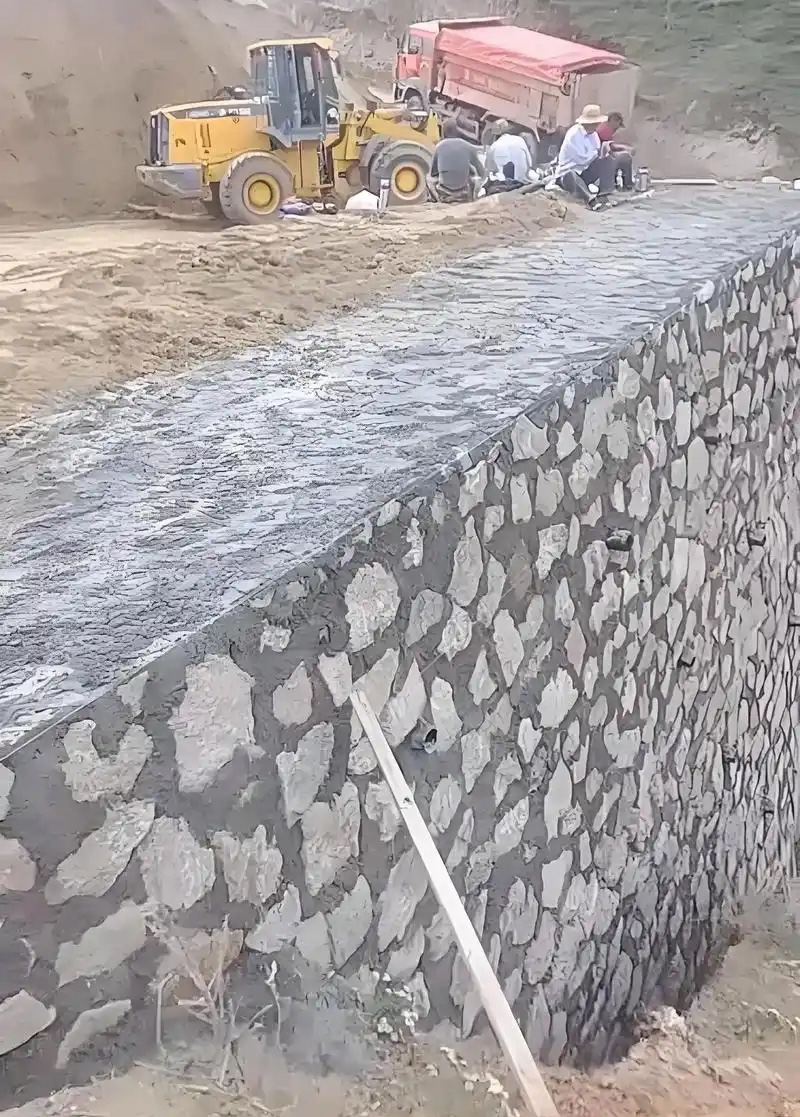 安庆怀宁县边坡加固
